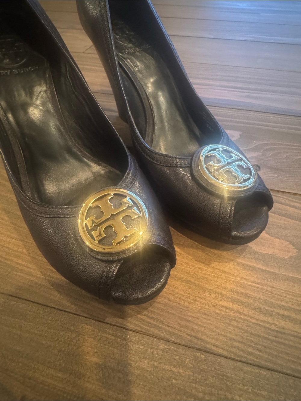 Tory Burch Wedge Heels 9.5M Black Leather - Picture 13 of 16